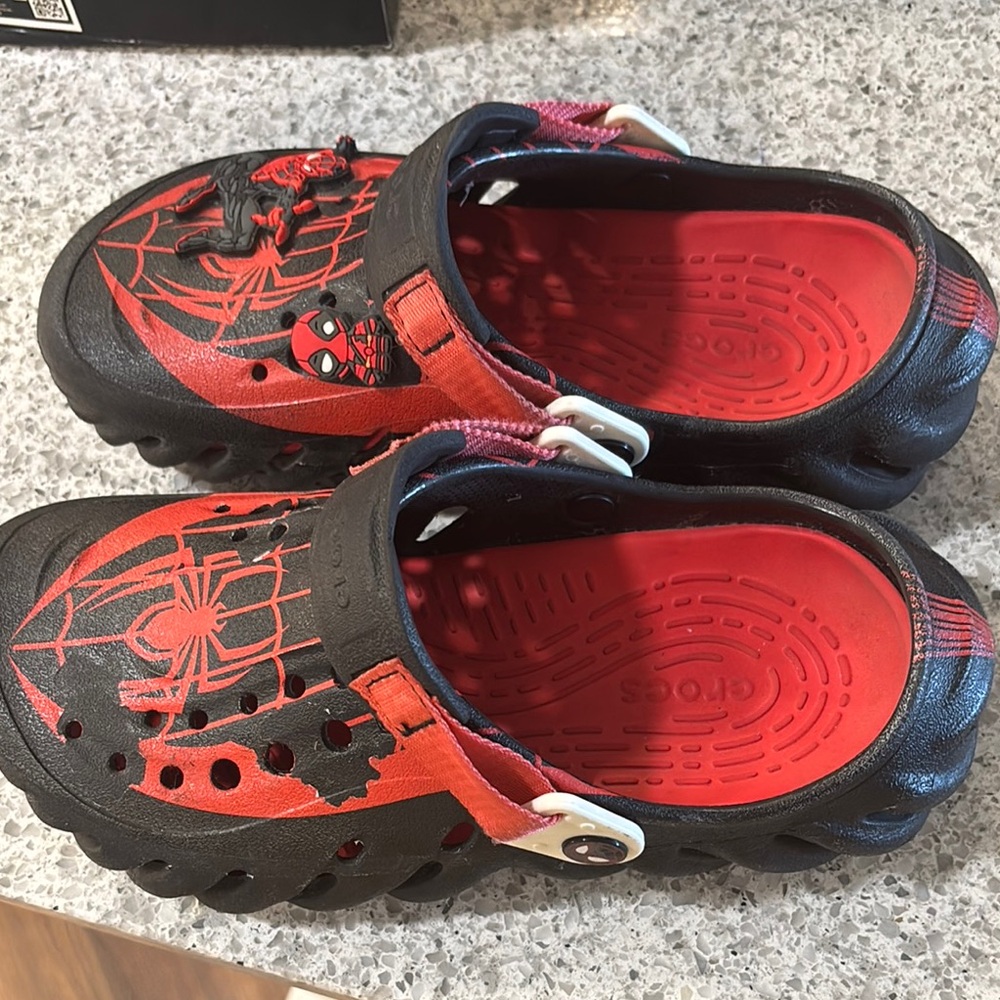 Crocs echo clogs Spider-Man - Picture 3 of 7